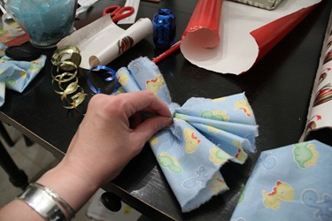 baby shower poofs (1)