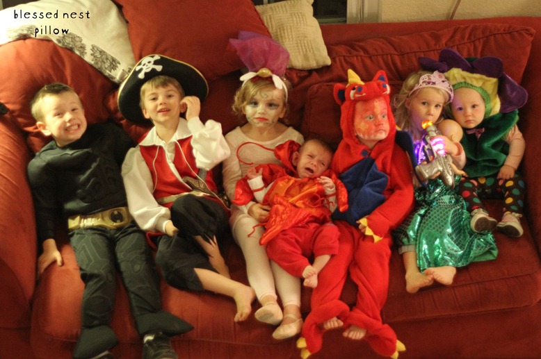 halloween kiddos