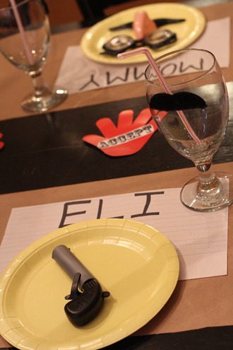 carnival theme place settings
