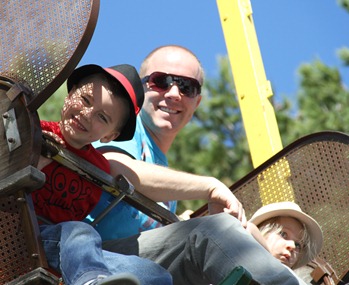 Knott’s Berry Farm–TWOgether is Better