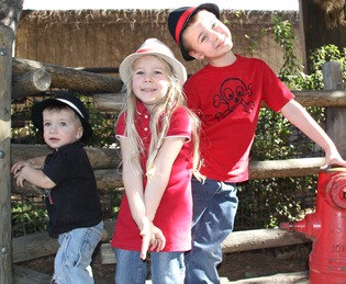 Knott’s Berry Farm–TWOgether is Better