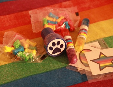 rainbow party favors