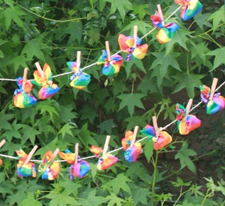 rainbow party favors