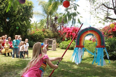 rainbow pinata