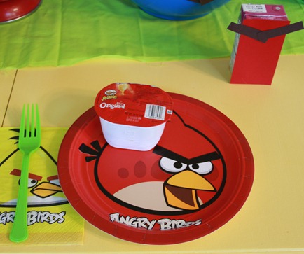 Angry Bird Birthday Party table setting