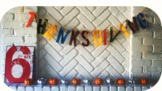 minimalist thanksgiving mantel