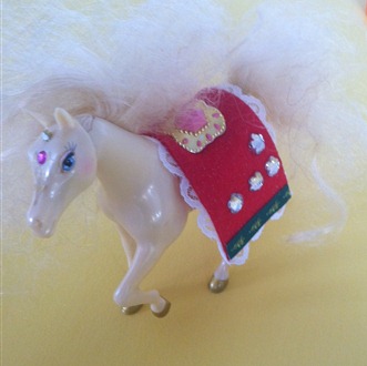 Christmas saddle for pony royale